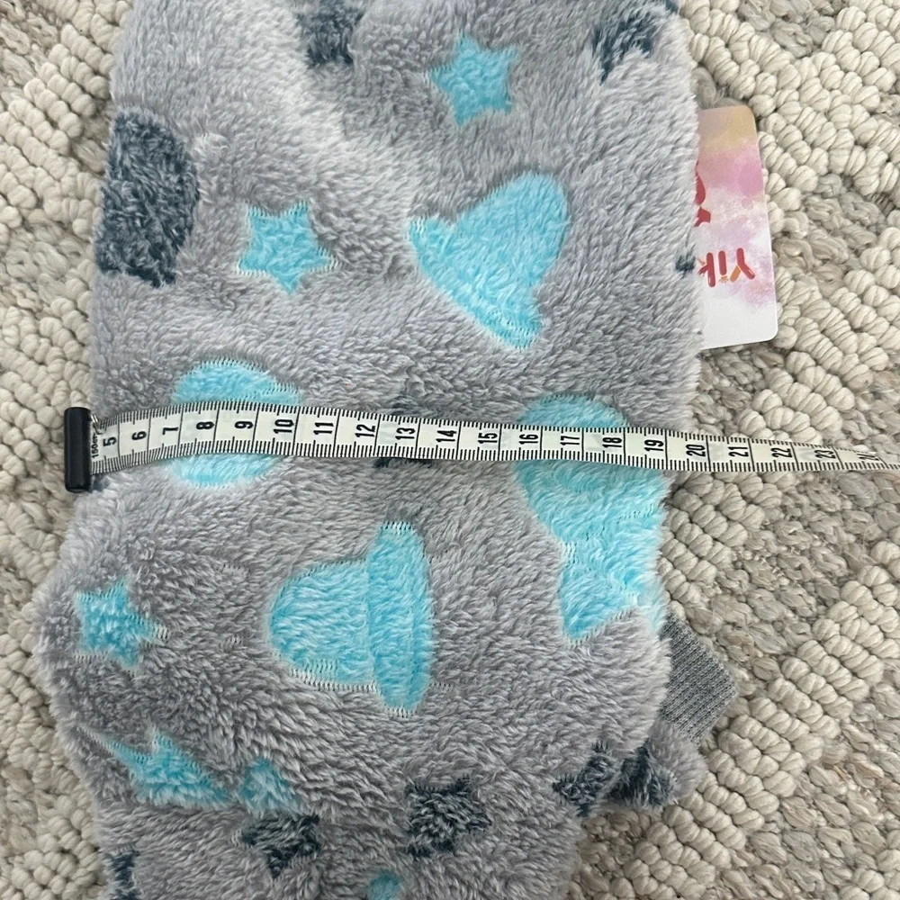 Gray and Blue Heart Patterned Dog Hoodie - Picture 4 of 4